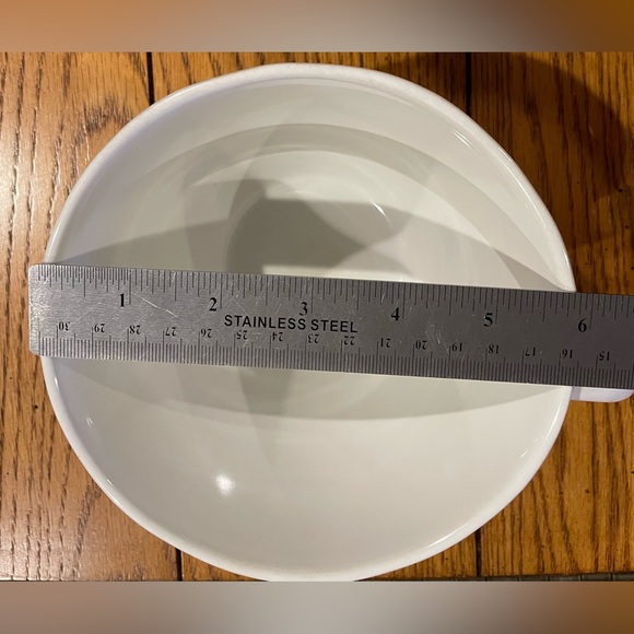 Set of (2) Crate & Barrel Marin white jumbo mugs - Picture 8 of 9